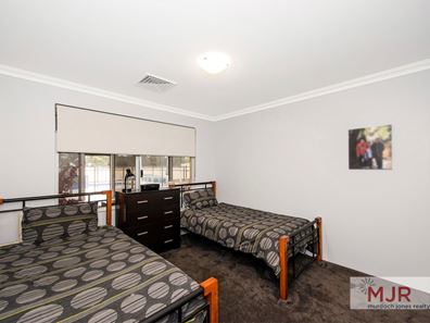 47 Northerly Lane, Oakford WA 6121