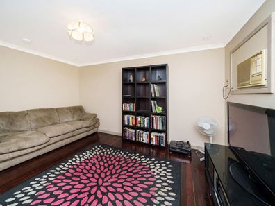 19 Barrows Way, Balga WA 6061