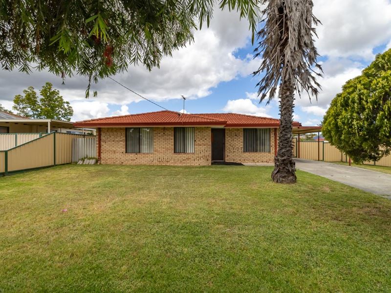 108 Strawberry Drive, Seville Grove WA 6112