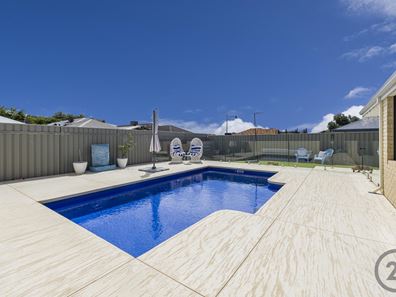 30 Noosa Drive, Secret Harbour WA 6173