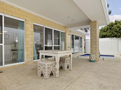 4A Woodhams Street, Willagee WA 6156