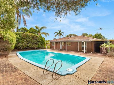 4 Blackmore Avenue, Girrawheen WA 6064