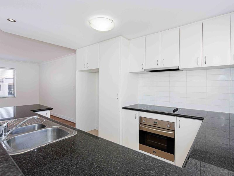 6/42 Grand Boulevard, Joondalup