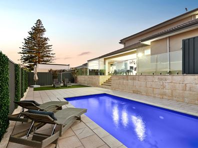 42A Warnbro Beach Road, Safety Bay WA 6169