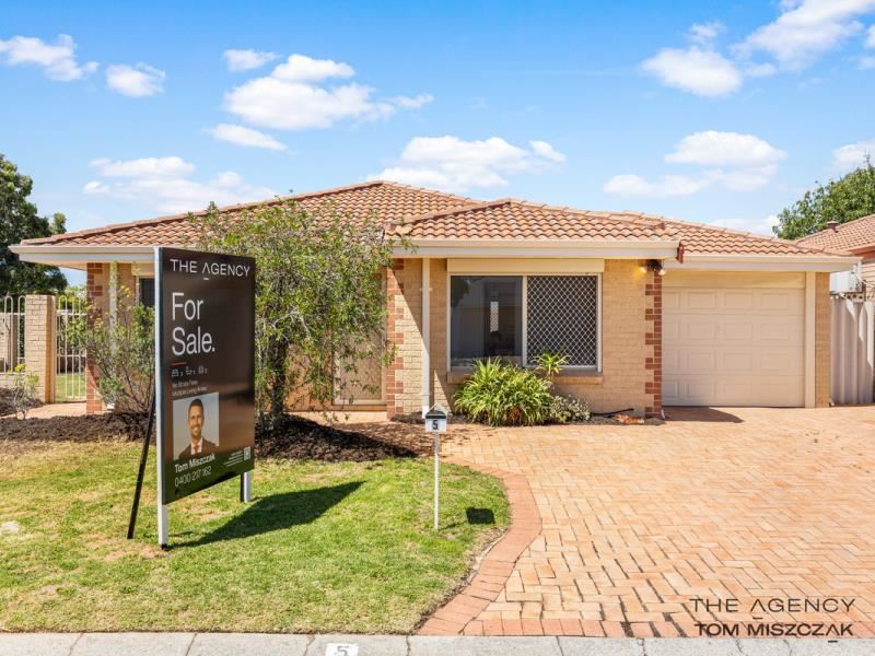 5 Forman Court, Queens Park