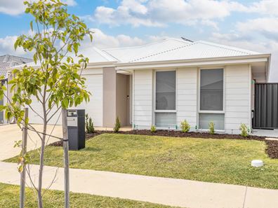 22 Ironcap Street, Banksia Grove WA 6031