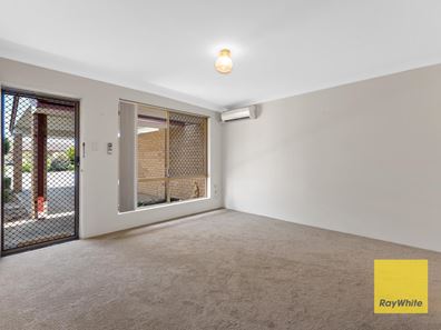 13/2 Attfield Street, Maddington WA 6109