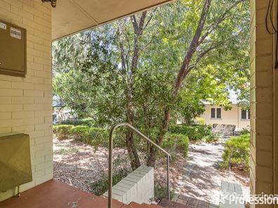 3/63 Madden Way, Parmelia WA 6167