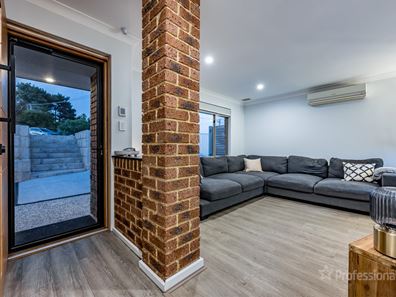 5 Alan Court, Beldon WA 6027