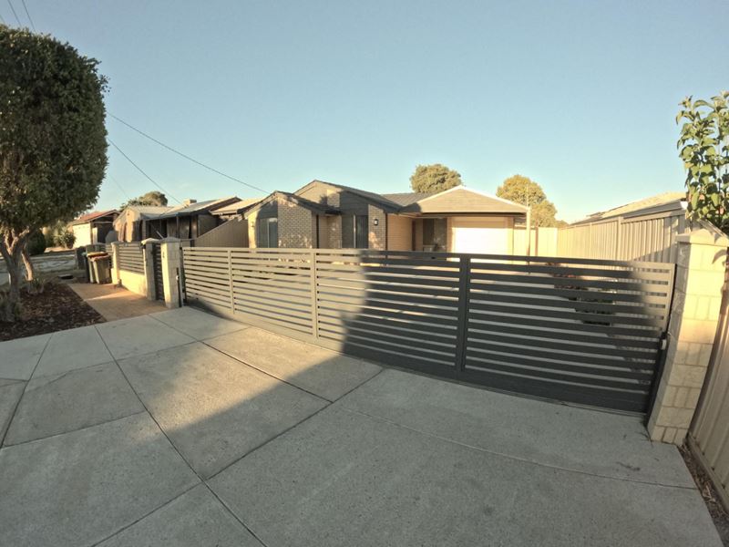 4 Giles Place, Mirrabooka