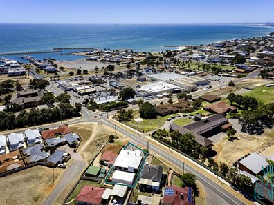 28 Bayly Street, Geraldton WA 6530