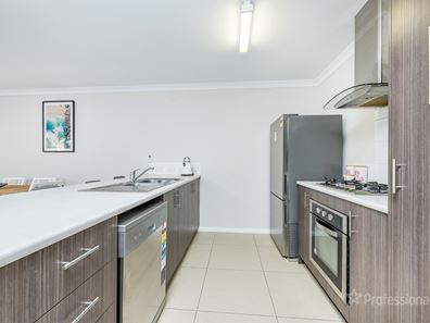5 Slate Way, Eglinton WA 6034