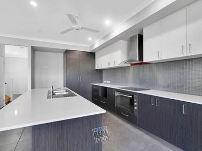 9/55 Balyarra Parkway, Baynton WA 6714