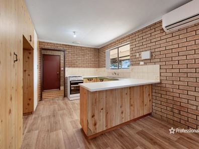 15 Solomon Circle, Karloo WA 6530