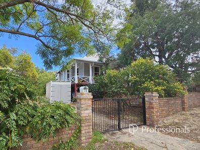 20 Tuart Street, Bunbury WA 6230