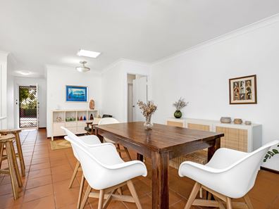 2 Milverton Avenue, Karrinyup WA 6018