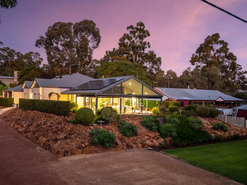 14 Austin Close, Mount Helena