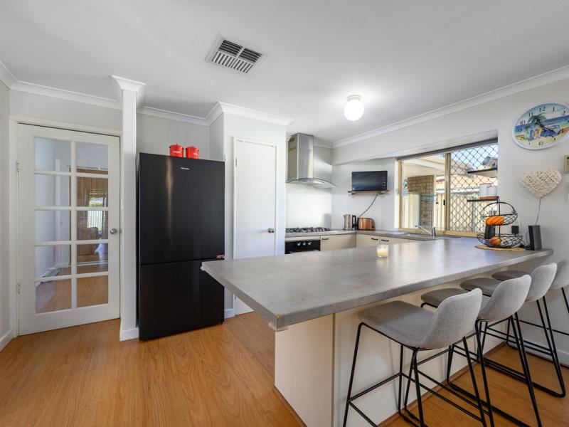 8 Lisbon Way, Seville Grove