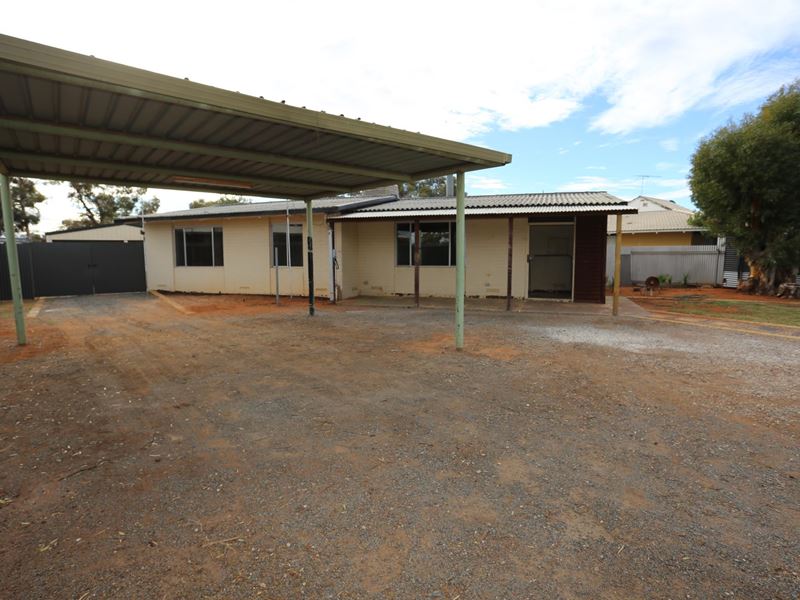 10 Quandong Road, Kambalda West WA 6442