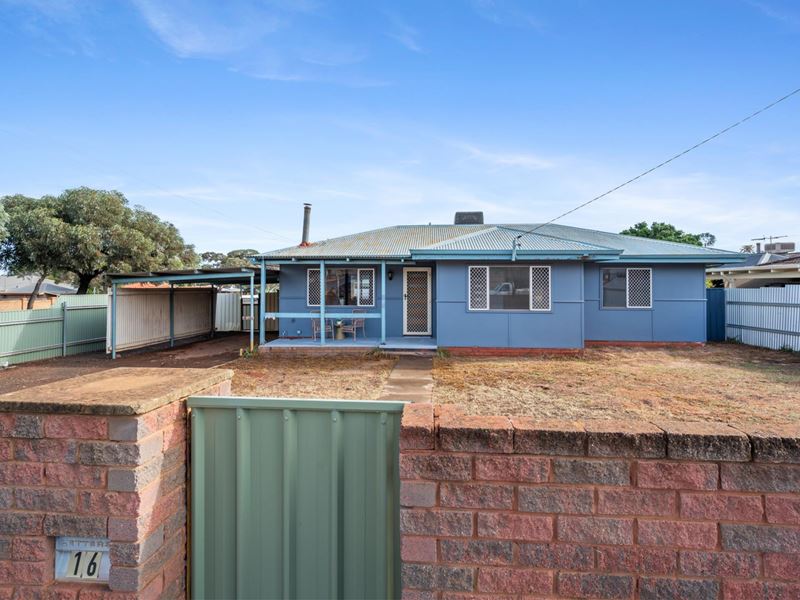 16 Eureka Street, Hannans
