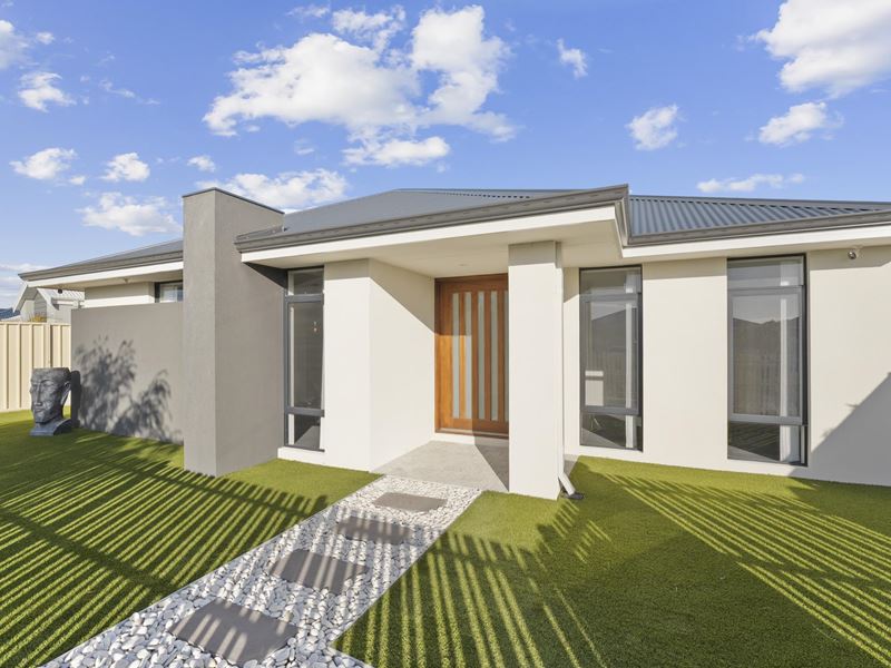 23 Orelia Street, Madora Bay WA 6210