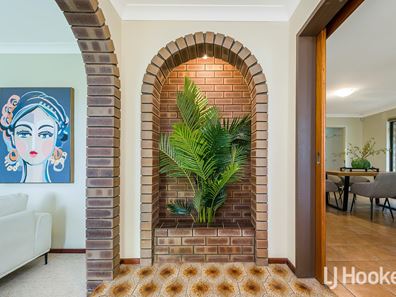 40 Grainger Way, Thornlie WA 6108