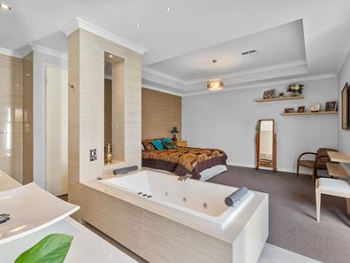 36 Lakeway Retreat, Dawesville WA 6211