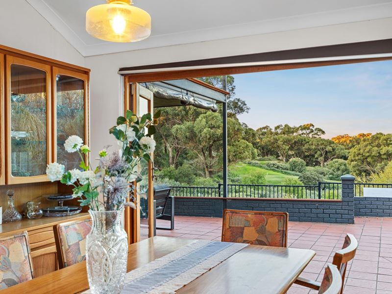 77 Fairway Circle, Connolly