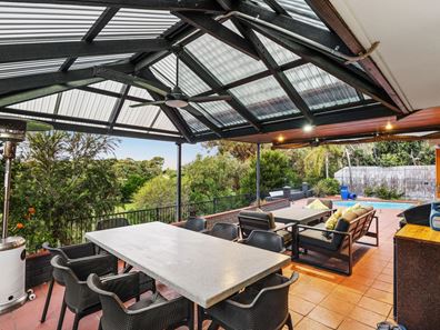 77 Fairway Circle, Connolly WA 6027