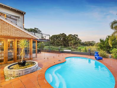 77 Fairway Circle, Connolly WA 6027