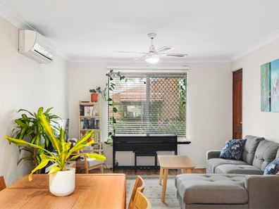 16/16 Dover Road (Under Application!), Scarborough WA 6019