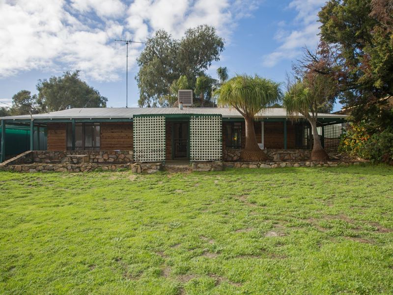 7 Ingleby Court, Gingin WA 6503