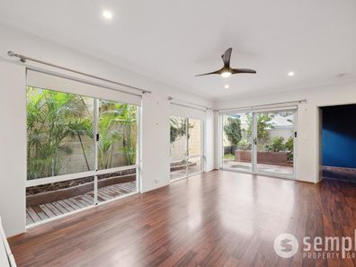 3 Storybook Way, Coolbellup WA 6163