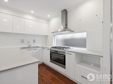 3 Storybook Way, Coolbellup WA 6163