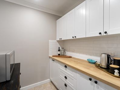 4 Gannet Court, Geographe WA 6280