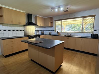 35 Allum Way, Serpentine WA 6125