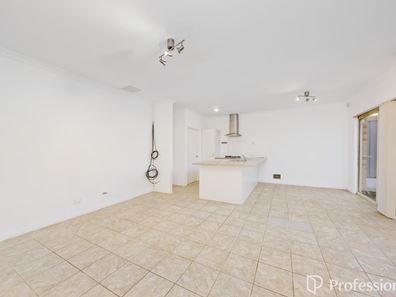 42A Eastdene Circle, Nollamara WA 6061