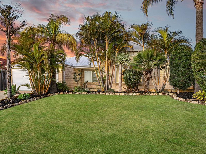 13 Empress Crescent, Atwell WA 6164