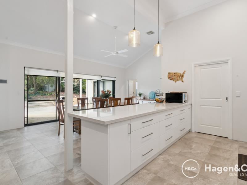 25 Cowper Road, Sorrento WA 6020