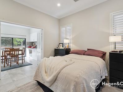 25 Cowper Road, Sorrento WA 6020