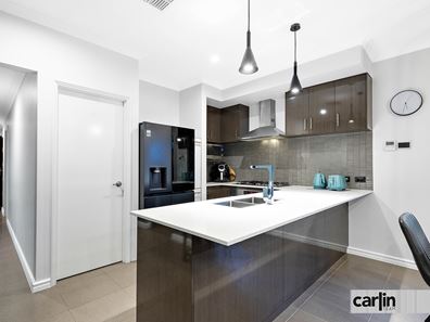 50 Tiliqua Crescent, Wandi WA 6167