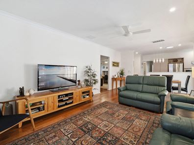 10 Leece Place, Booragoon WA 6154