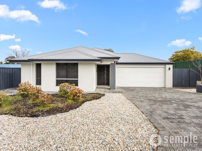 3A Simons Court, Langford