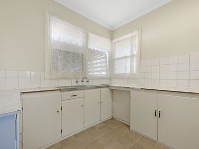 2 Hovea Street, Rangeway WA 6530