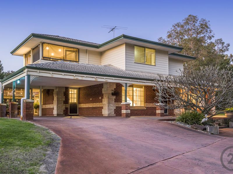 32 Alexander Parkway, Wellard WA 6170