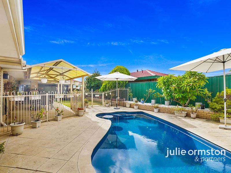 48 Camarino Drive, Woodvale WA 6026