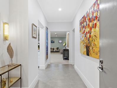 24/8 Bay Road, Claremont WA 6010