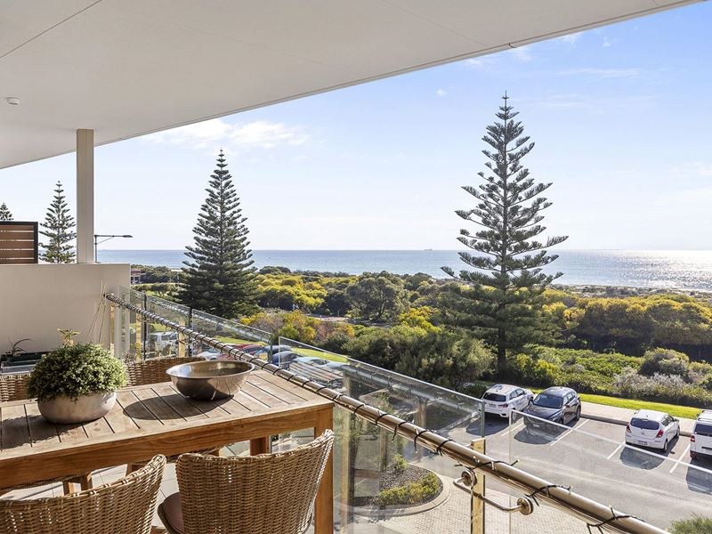 24/11 Leighton Beach Boulevard, North Fremantle