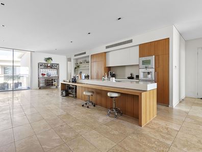 24/11 Leighton Beach Boulevard, North Fremantle WA 6159