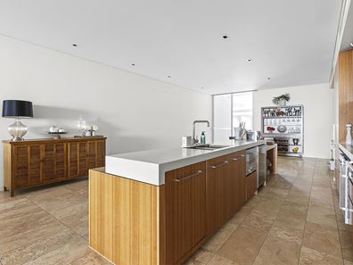 24/11 Leighton Beach Boulevard, North Fremantle WA 6159